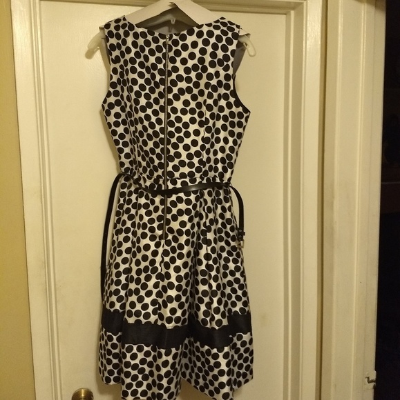 SOLD Cute polka dot day dress - Picture 2 of 8